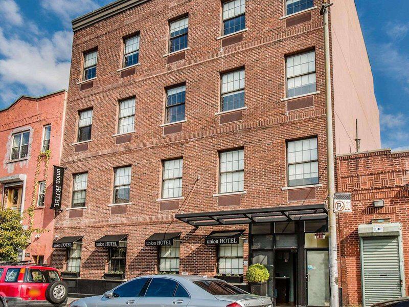 E32F1359DB618FB24CC1B8C425C6FC4D