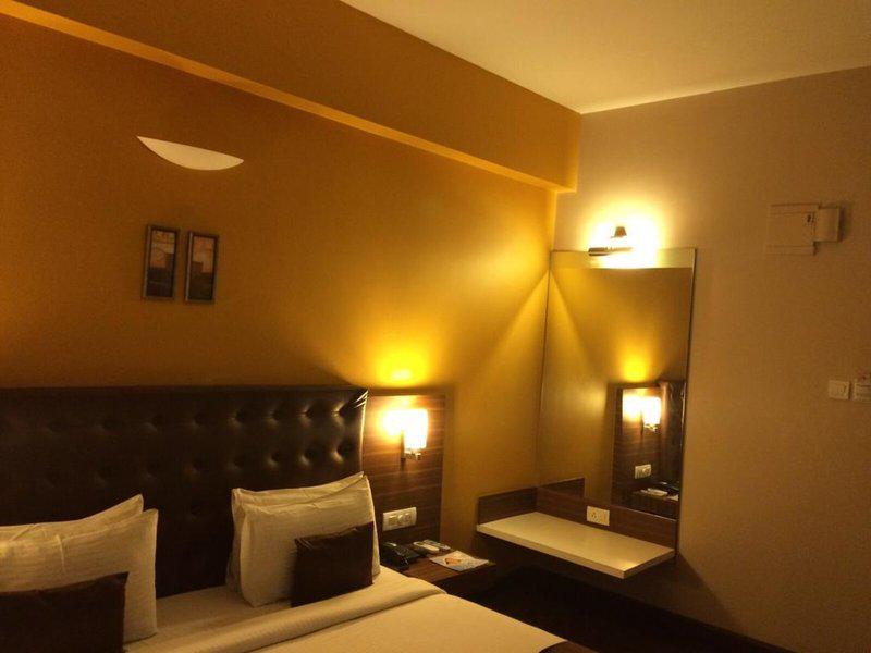 EF2019D9995A82A280E383AADB3B0A06