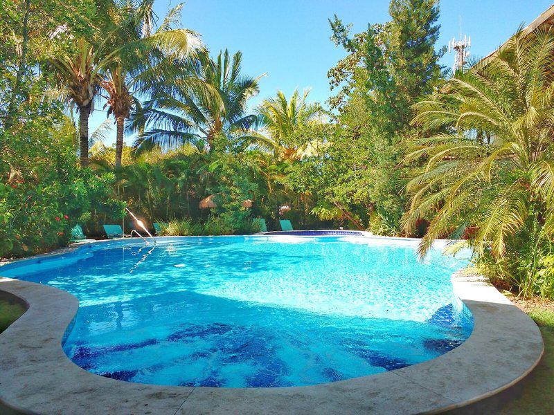 C77E8C06E821692D859116DCFAE46BD8