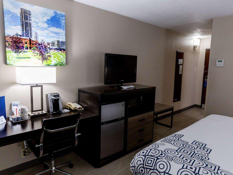 BCE8DD412C9D58B8376484C74779F14B