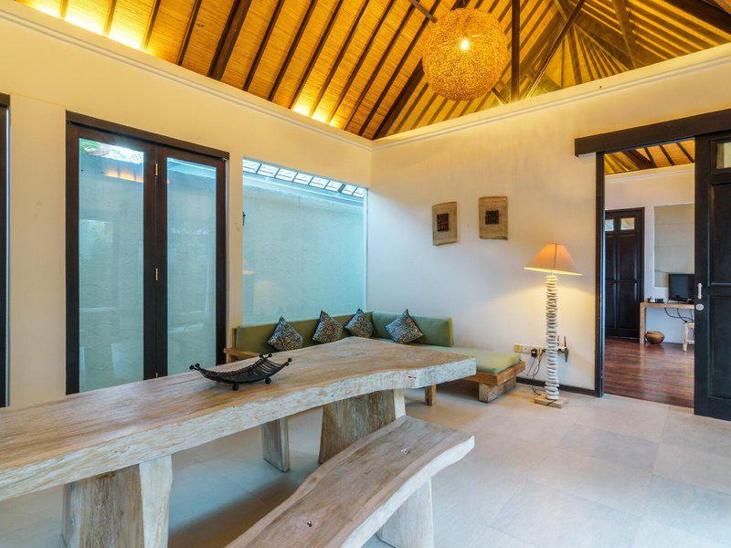 923F900BE0C063ACE7D9EDEFD14EAA8B