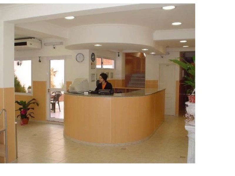 83F2A03E208BC0944E3EAF8649BF9400