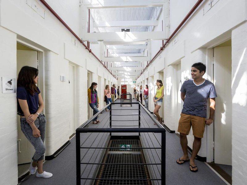 DC110910B32794F299055F8B51421C6D