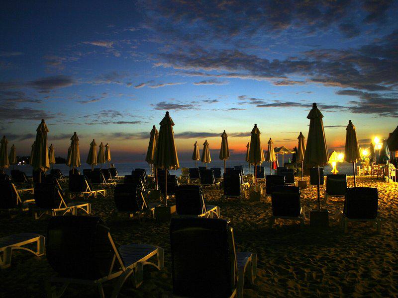 942FBDD251826039D4641384E042CC77