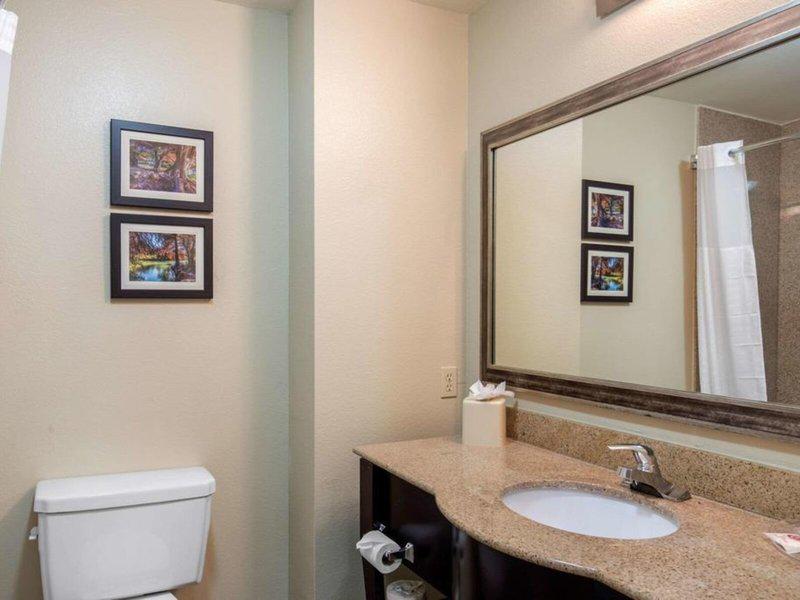 138FDBE9B6EBA2D74F2C84D46D01BC91