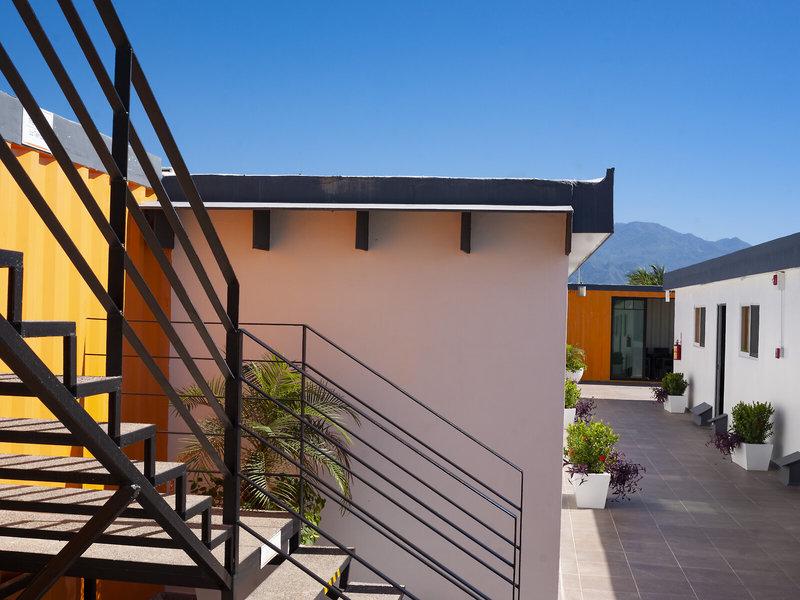 579785904431ED3D0F8D24E4CA30E5DD