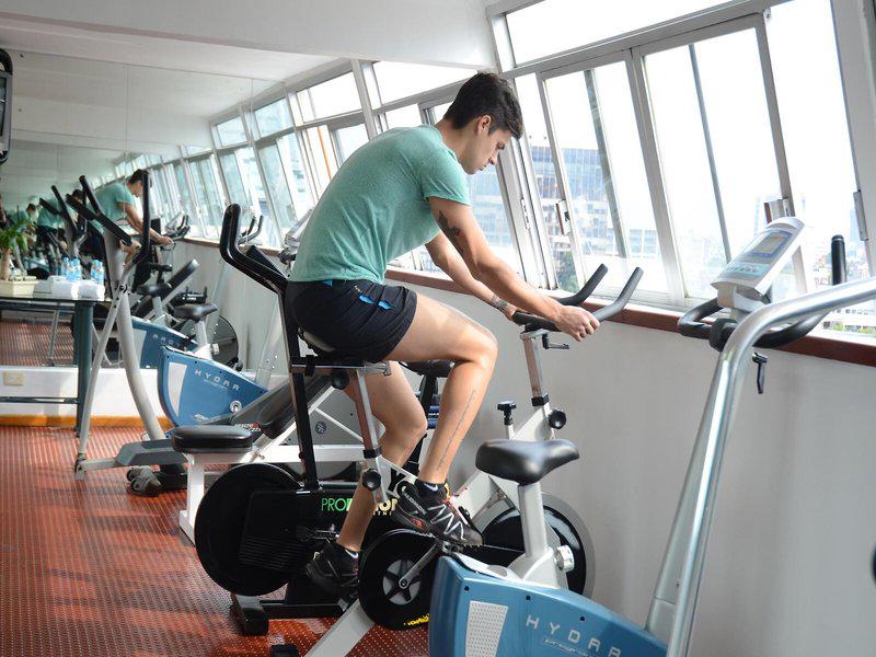 33F595B73B05ADA3FC8D3F012504B27F