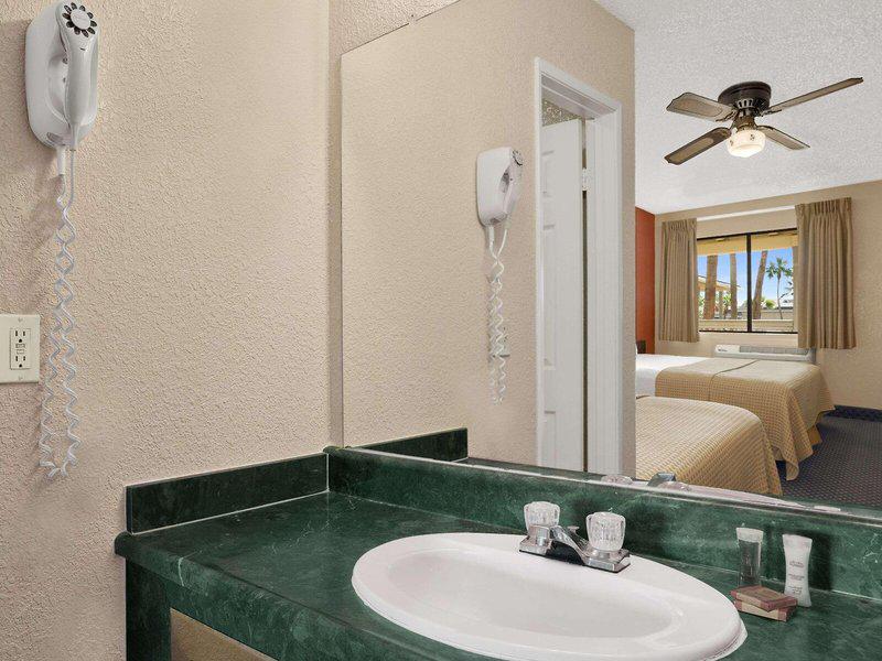 7F3A1E639B29041D252A4FC7ED455696