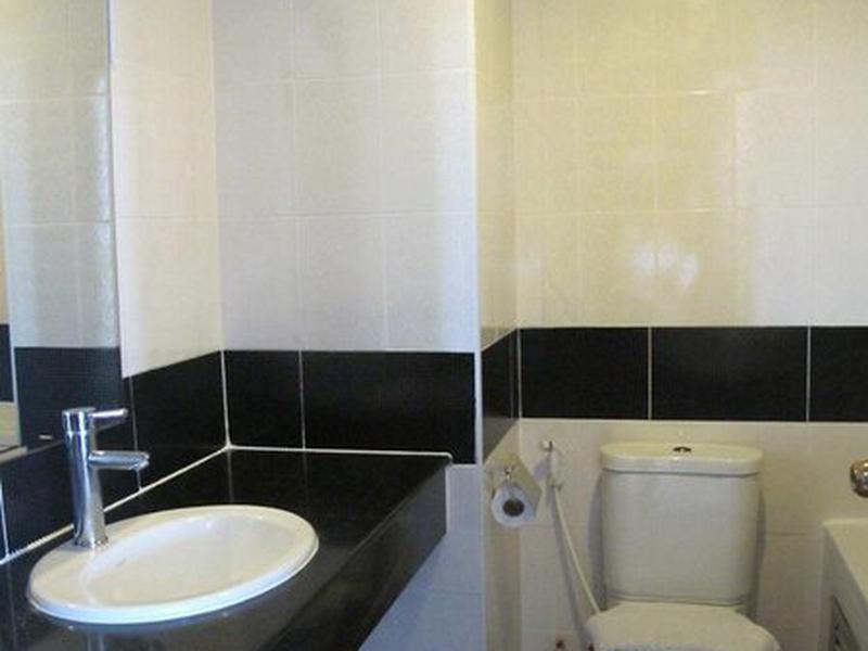 9D3B9C4FD555E31CF2BA2A84C8684742