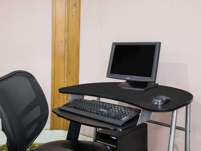 AA7868425ACDD6B1153FA33E7071C8EB