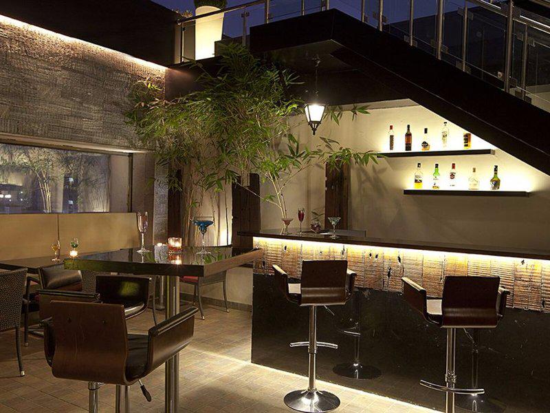 E17E095A015010CE8F322DA09E5C5493