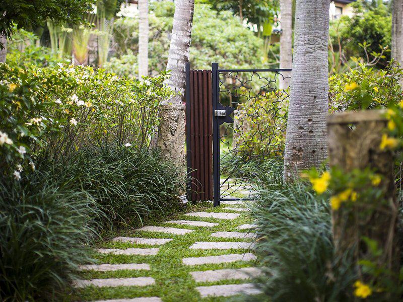 A00514E04BBD4C3FECCFB11C0F4081B9