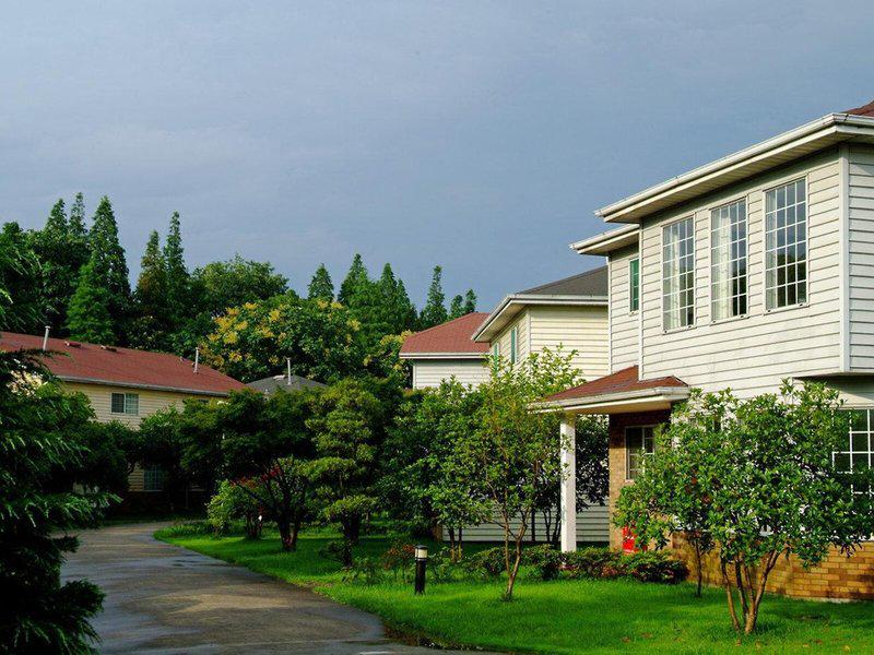 2792440BC2BF6BEE0FFA08F6BF0D1421