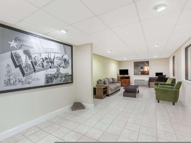 B7FD75CEF464592718F5F4CB2520A037