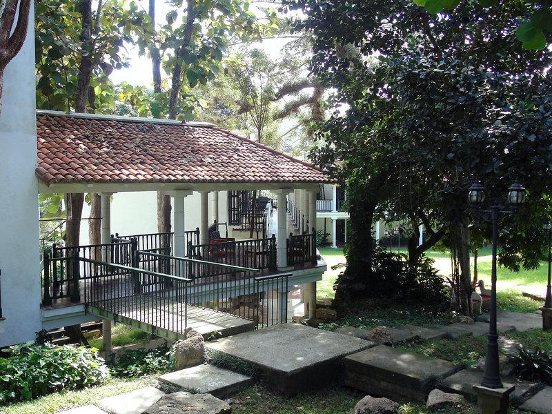 9CB83ABD141100A33F380DEC72B023D9