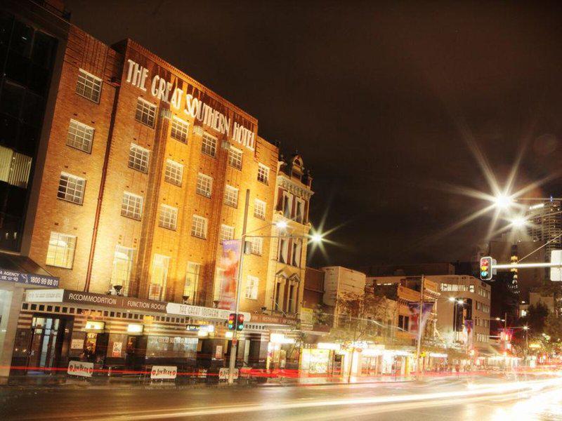 6AA399228EEE6A3290C46AF1EC7DC869