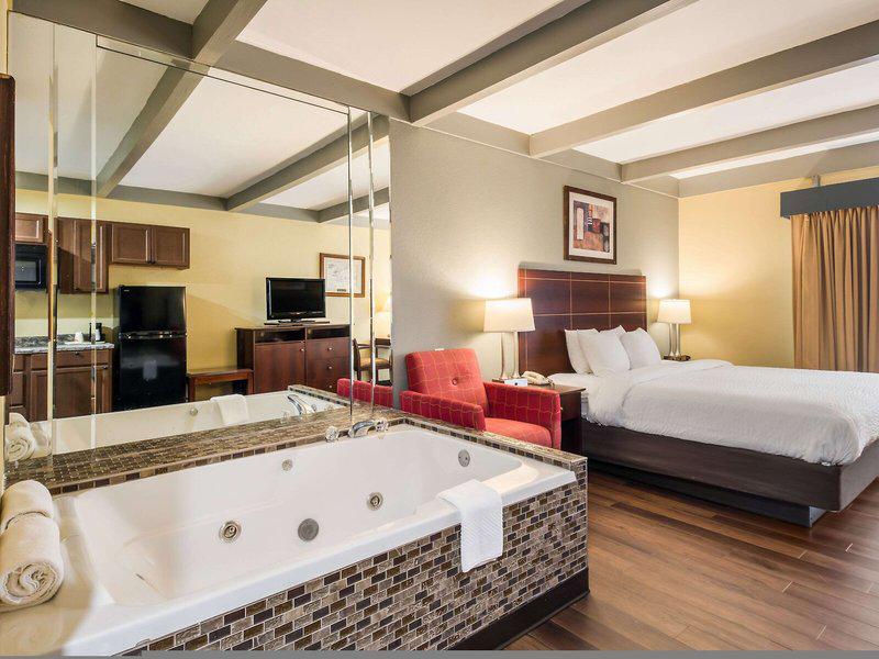 888648B2AA63B9F0EB4461AC45B44764