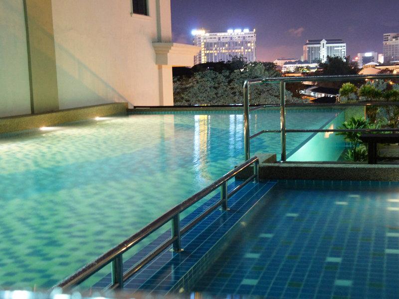 493417CF42BD9BEB735F459E6D8C28B4