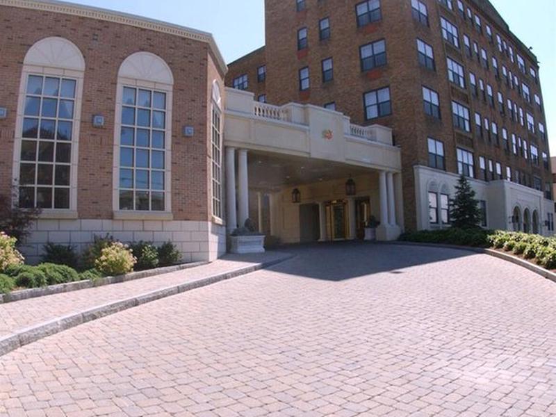 B84B37FBDD780F0E0363B9B5DD148EEB