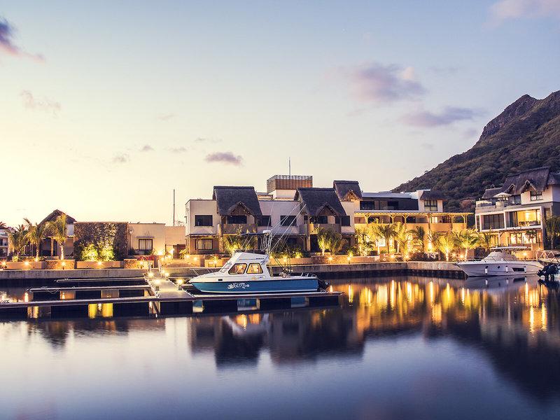 FB8B5B492DA92E4451A653D03DFF1B19