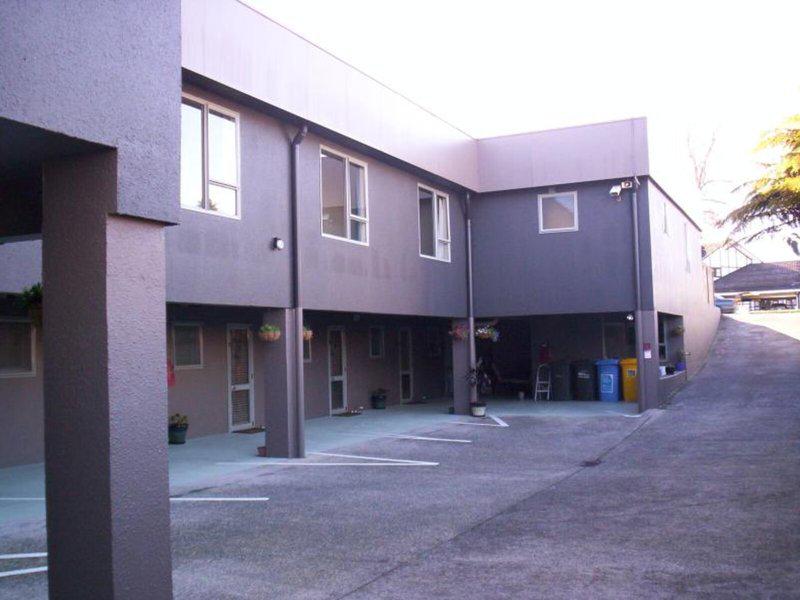 B0545A4F70A165F4BBE8EA8A2A14824E