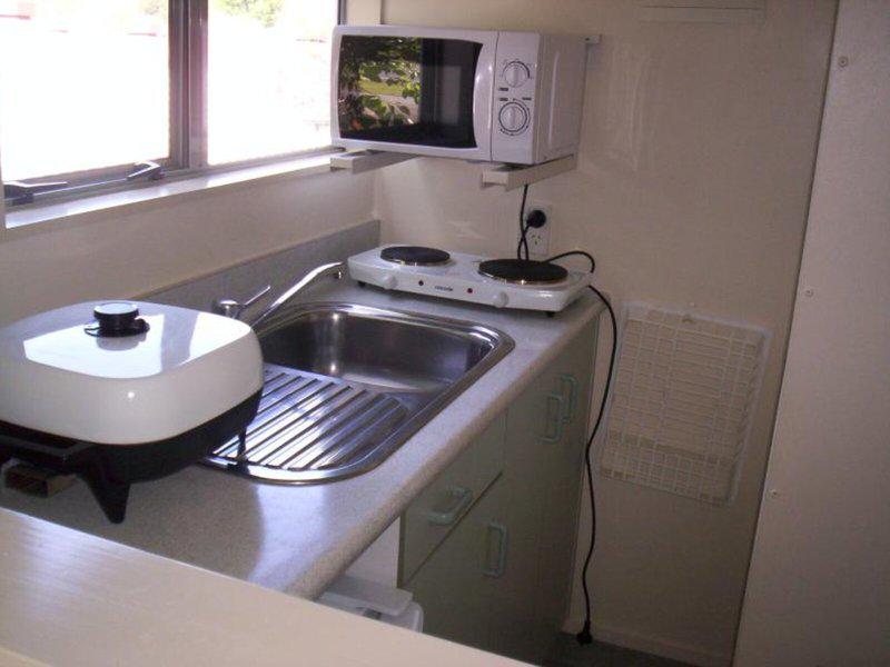 AF35AC4FAF9D13D7D68601BF59D7E75D