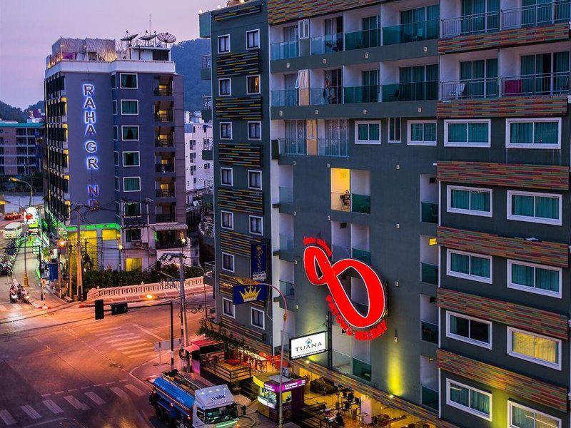 8D2CF542791CB478FCC9E47E8C7D99F4