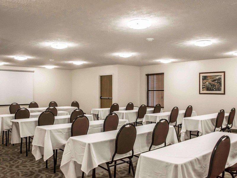 9F27E2EB3E13D26BD317C212702A6A2F