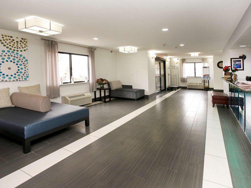 7028FDBDAE718B1764D5617E08BE0F8D