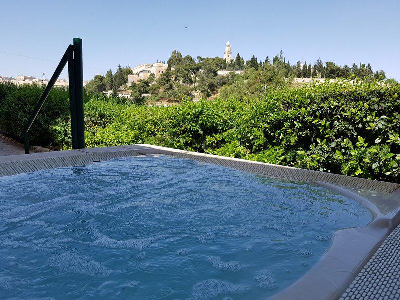 E67B6EE4364D30A734DCAF0DA60BFBFB