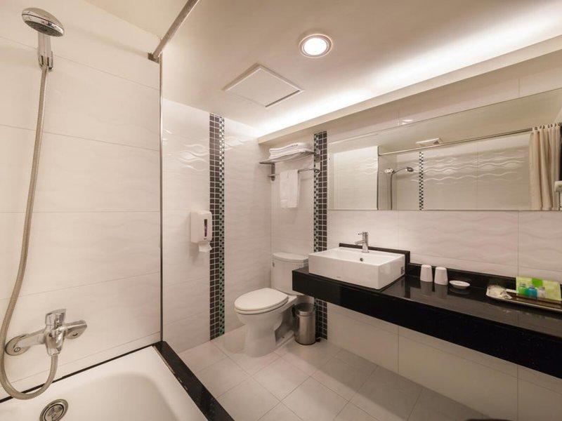 40FE2E91E9F406F242C1955517ADA80B