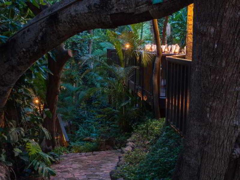 3B9DF56771A7F5F31666D7C3C56CACAA