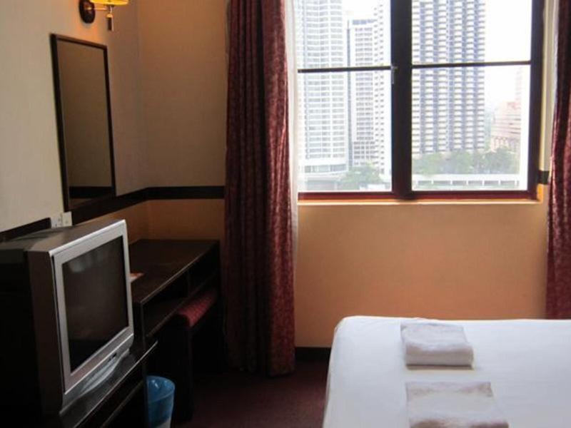 AFC9C3DFE18E915C396E72F03E23BF75