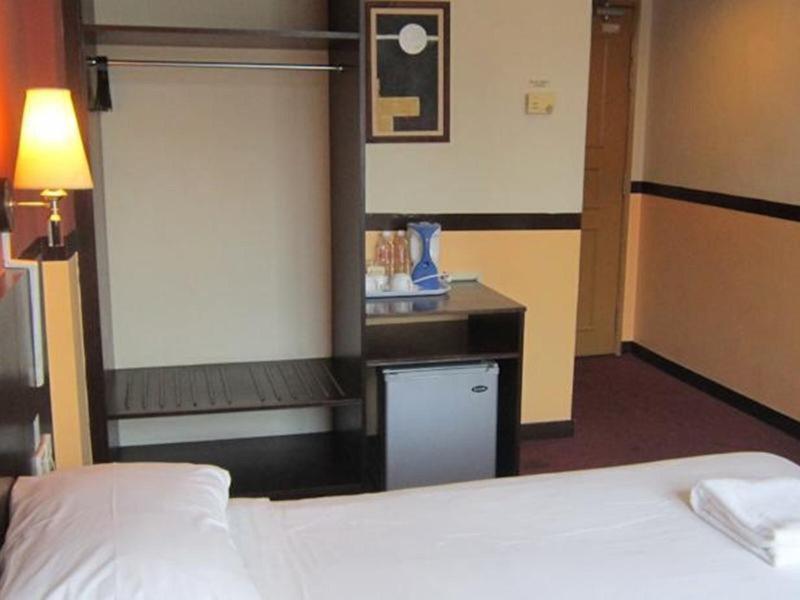 4B06A5B3ECB630D49117E58EC21F89AD