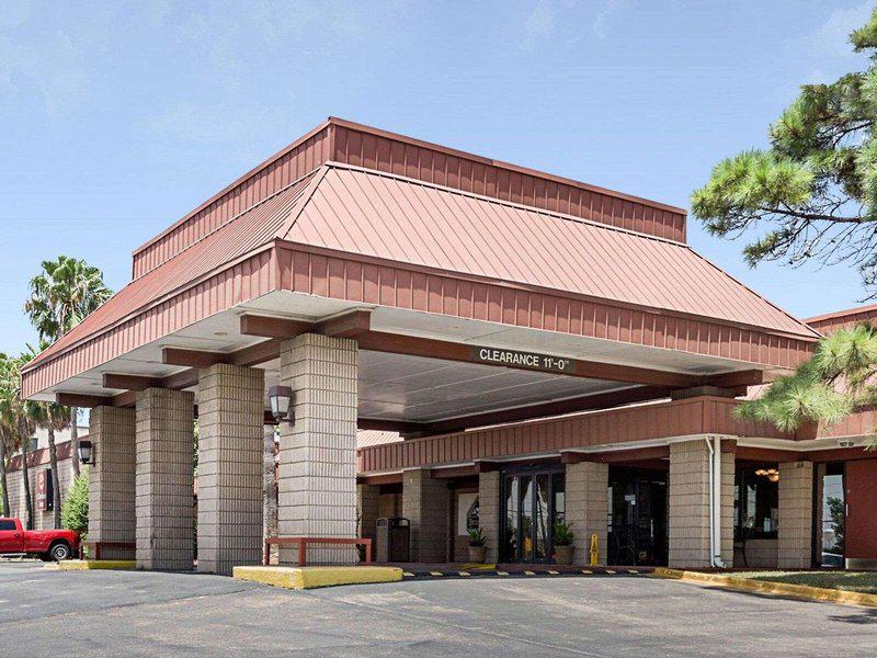 FC02043BCA66AD74BE0D9052A1F592A0