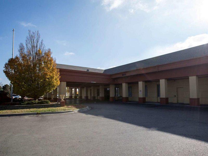 F77DA6B38165F28C205E119E1A13AA19