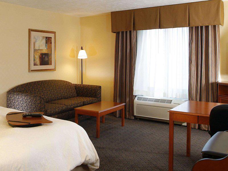 9151EC7942B984DCCDF0C7AE17F9551F