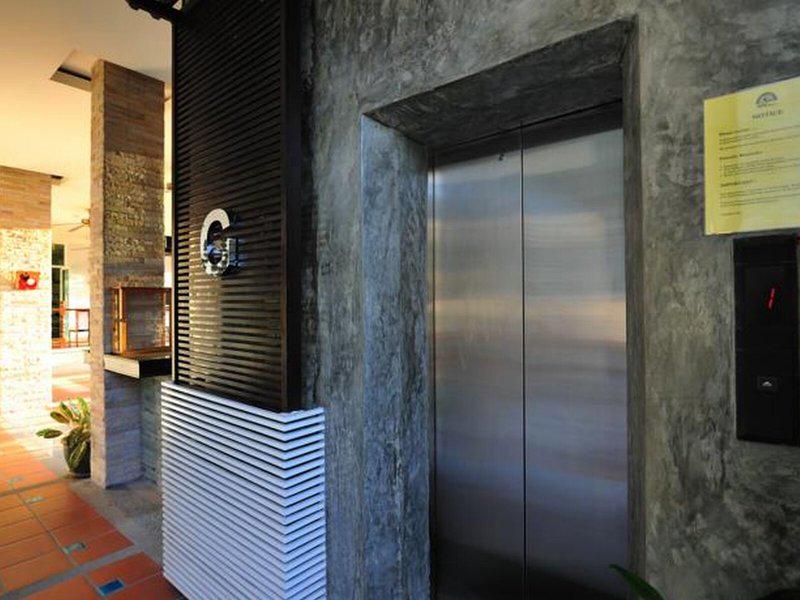 8BC32DCCEEBAFA5D64307DF315AABE9F