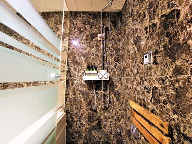 0401D7908BB9DEBB0089A18F52923D27