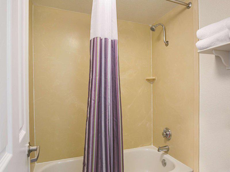 36C870528280EA4B3ED949E1F8D43661