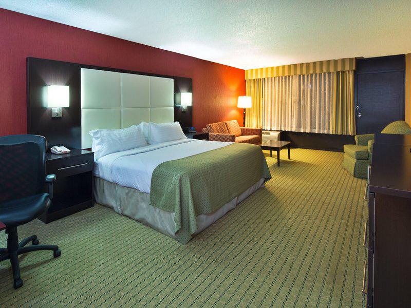 35E9D3503AB18FB65F766DBEB235E171