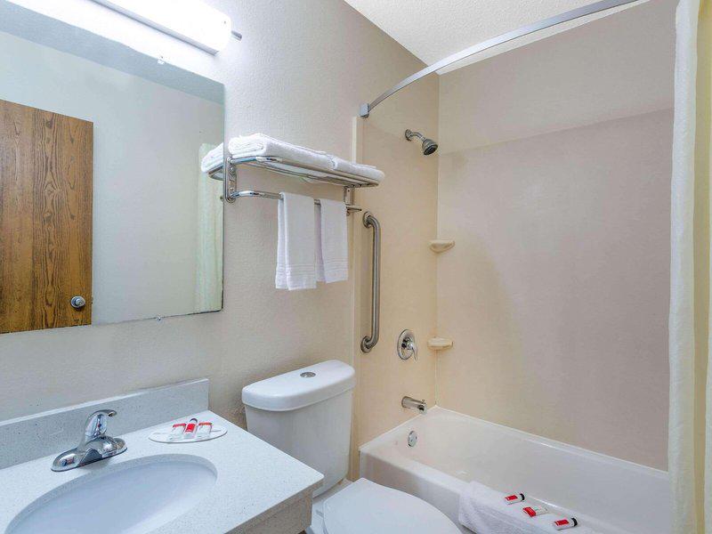 60B1E57581EF06D06C25AB7708B47FDD