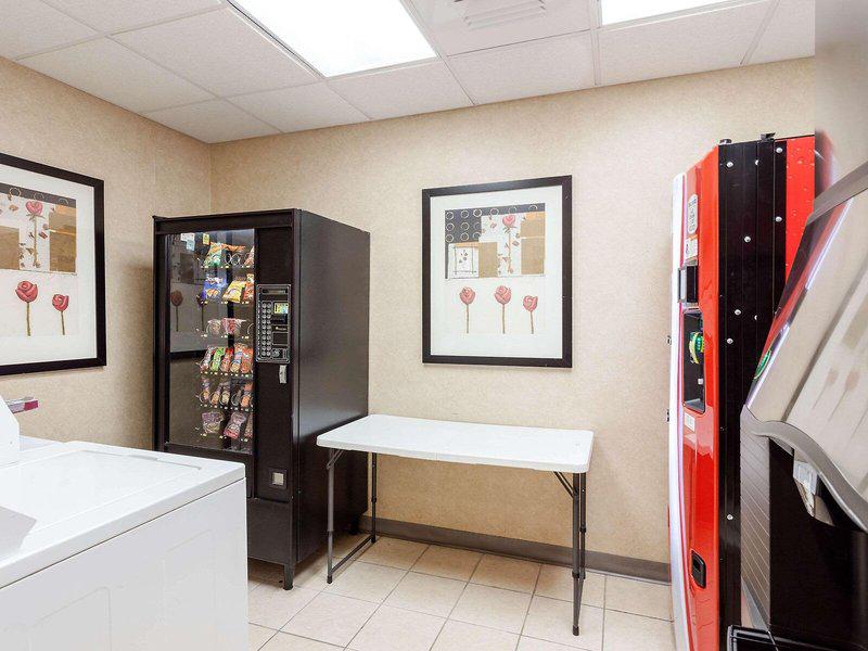 76011579F11C68F3F33C63038C72D080