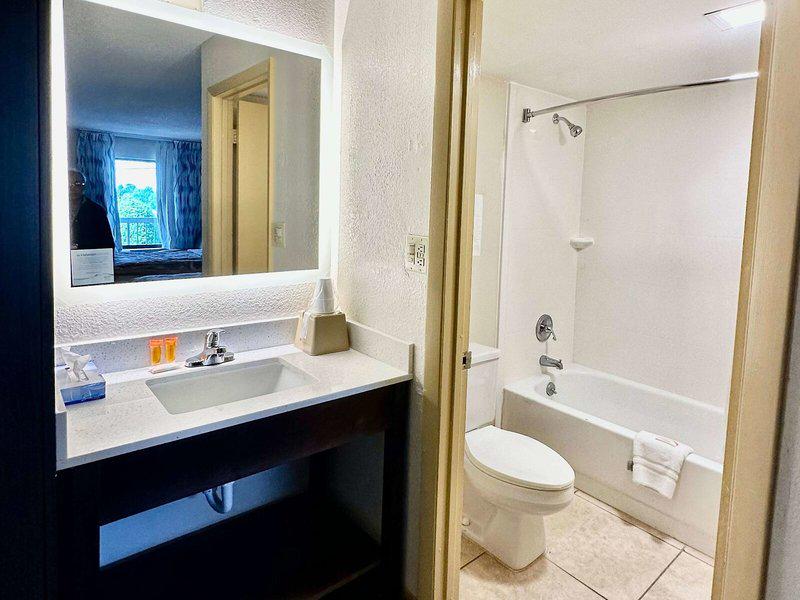 D6A8CF88D0EDC0F9996AFE01D2B83FCB