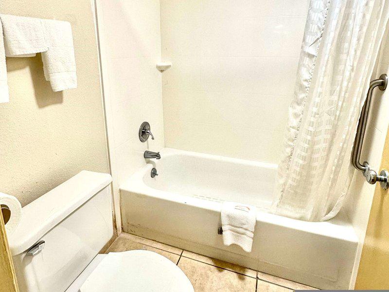 C8B86DC4F8C59741A4009A00E731EF90