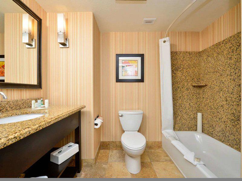 9393A850894024EA9457D7B33434AD8A