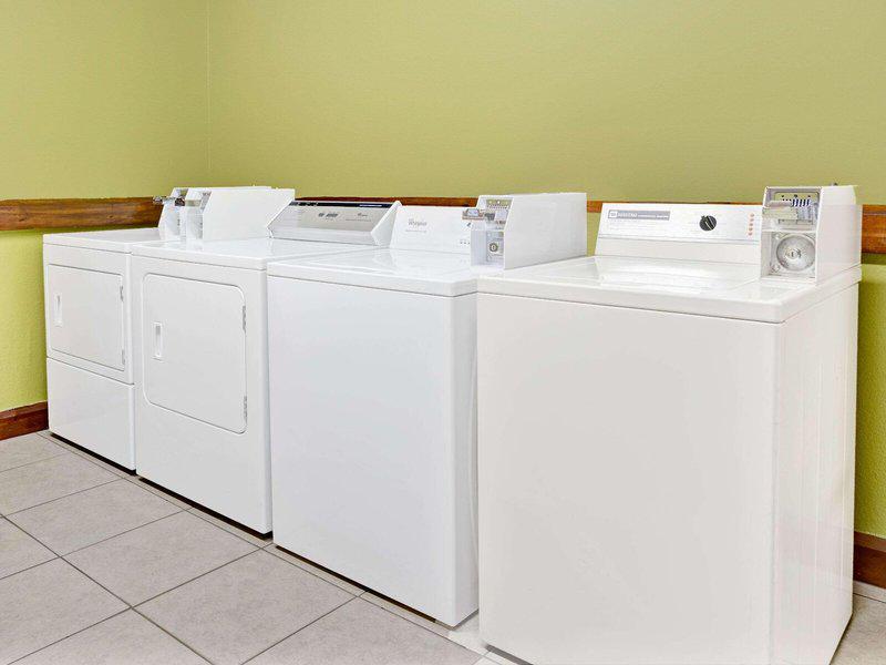 324AE8497094F9825AC763F3759215C9