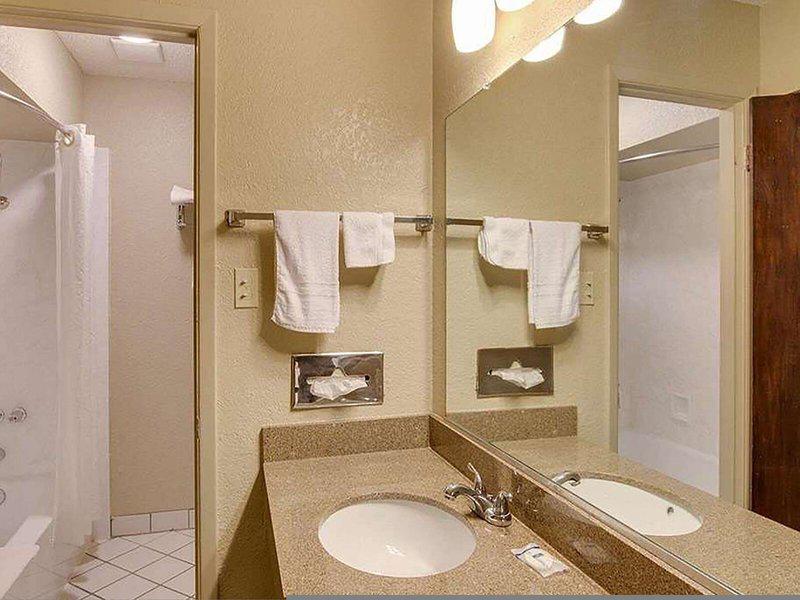 610CF4C2F11020BBC6919C607E841C65