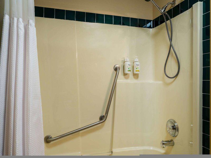 F9E146945704611A2AB993380229FFE9