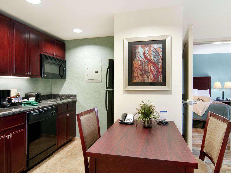 1D30A8A1B283FEC6BF0CC1ABE59C51A5